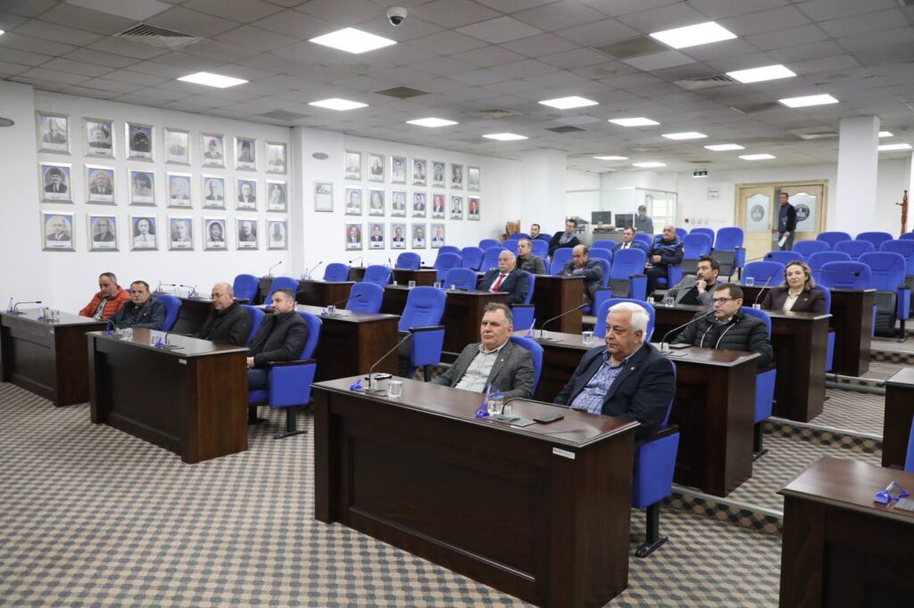 BASKAN ERTAS ODA BASKANLARIYLA BULUSTU 1